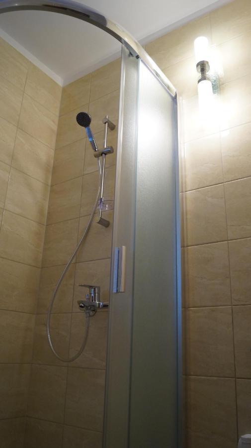 Apartment Sinko - Free Garage Parking, Central, 2 Bedrooms 4 Single Beds, Flexi Check-Out Budapest Exteriör bild