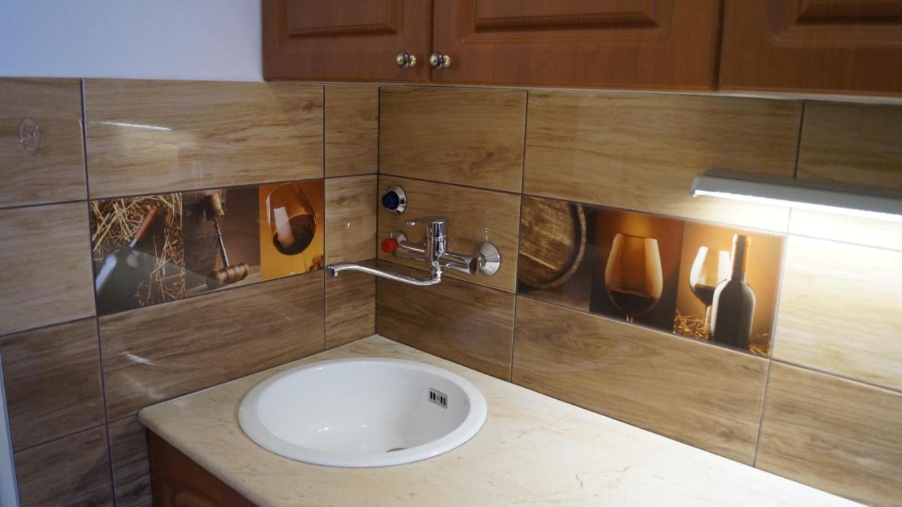 Apartment Sinko - Free Garage Parking, Central, 2 Bedrooms 4 Single Beds, Flexi Check-Out Budapest Exteriör bild