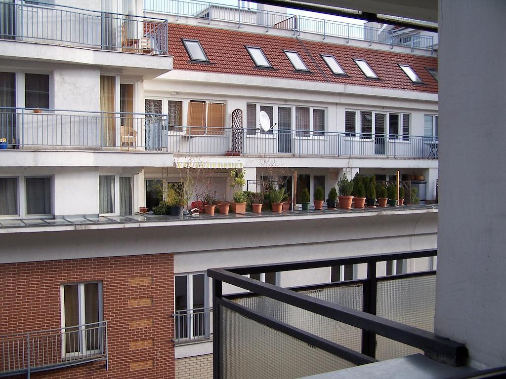 Apartment Sinko - Free Garage Parking, Central, 2 Bedrooms 4 Single Beds, Flexi Check-Out Budapest Exteriör bild