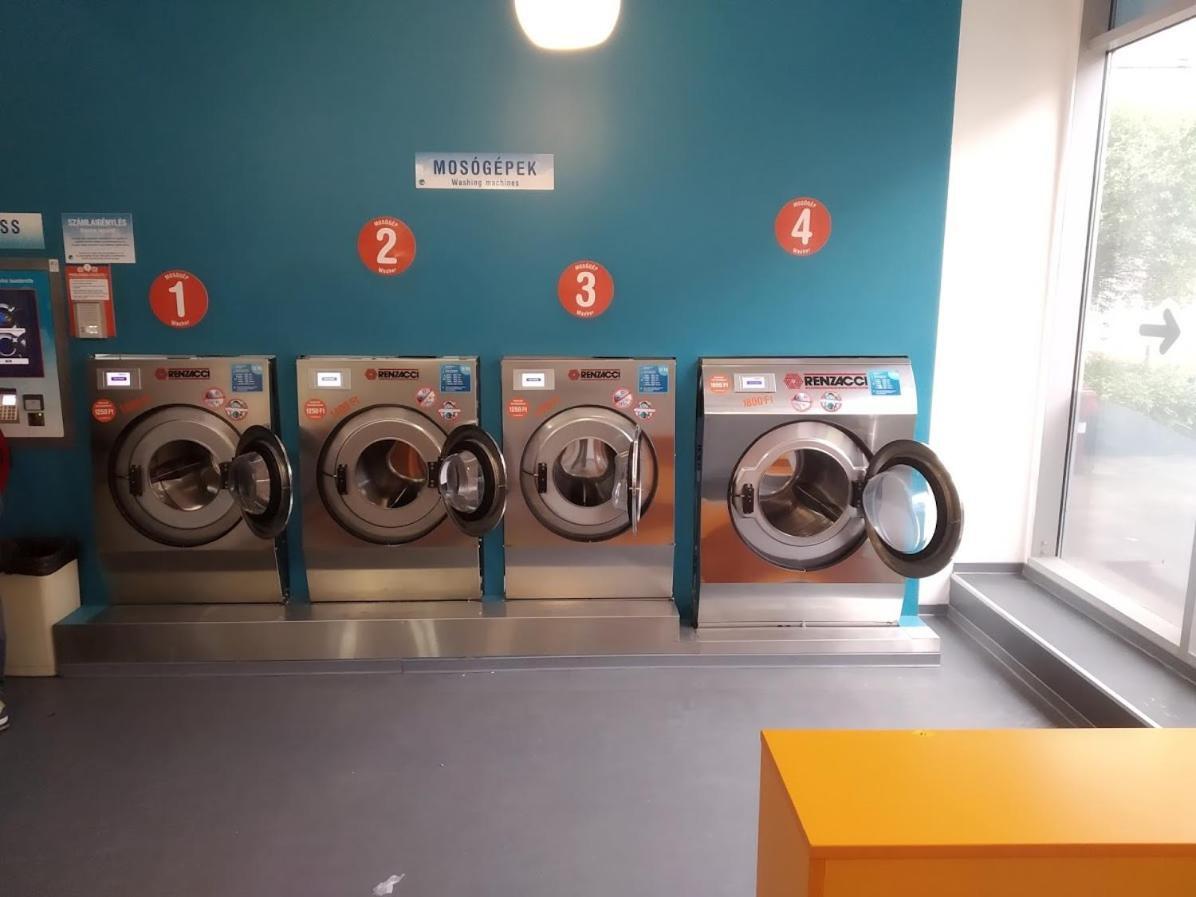 Apartment Sinko - Free Garage Parking, Central, 2 Bedrooms 4 Single Beds, Flexi Check-Out Budapest Exteriör bild